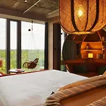 Hotel 25hours Bikini 4*
