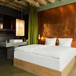 25 هورس هوتل بيكيني 4*