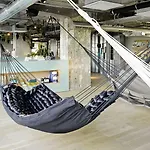 25 هورس هوتل بيكيني فندق