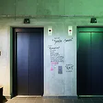 25 هورس هوتل بيكيني 4*