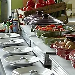 25 هورس هوتل بيكيني