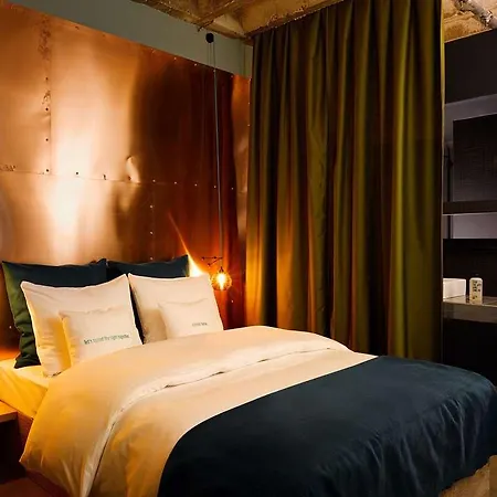 Hotel 25hours Bikini 4*